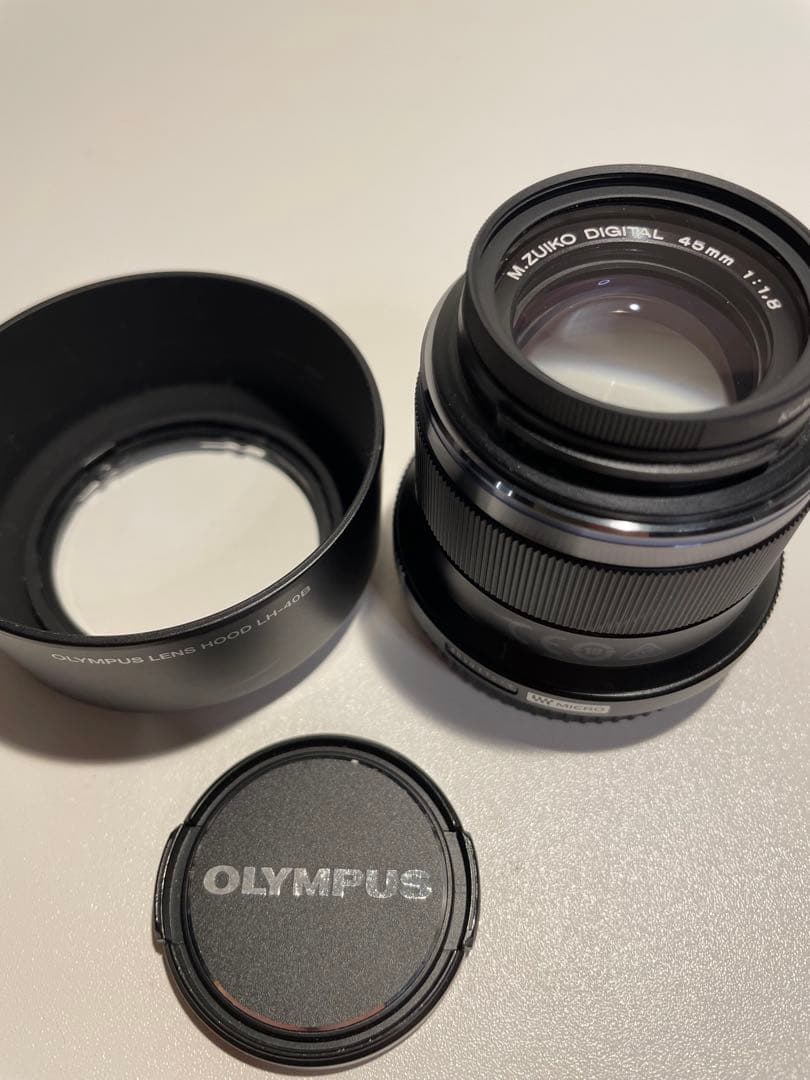 【美品】OLYMPUS 45mm F1.8 黒 レンズフード傷あり Amazon | OLYMPUS レンズフード M.ZUIKO DIGITAL 45mm F1.8用 LH-40B