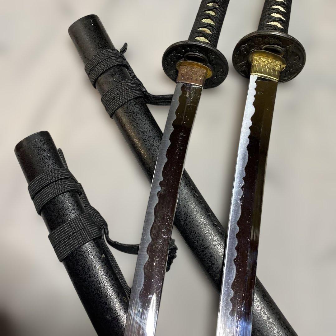 割安模造刀大小2本 黒柄 雲龍楕円鍔 黒梨地鞘 - メルカリ