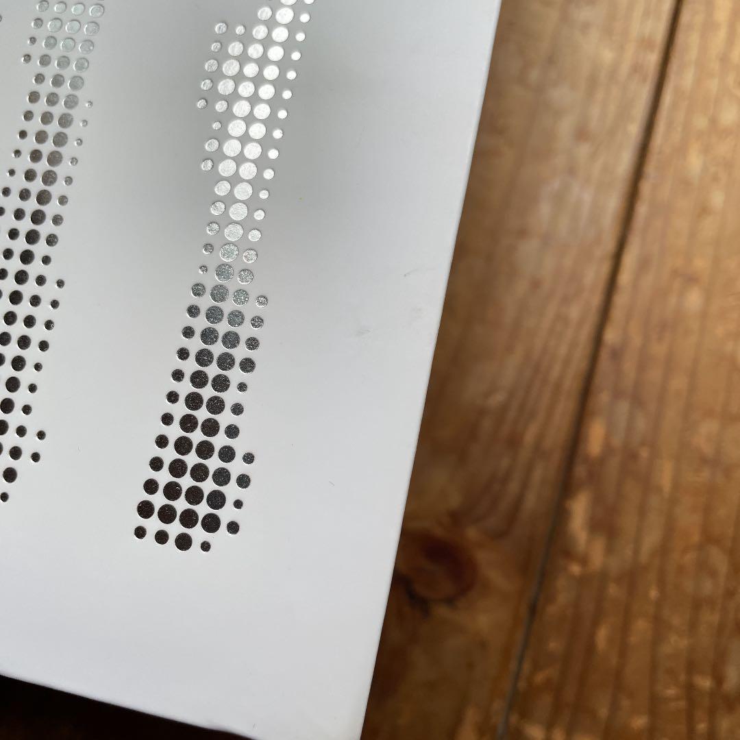 red dot year book 2013/2014 3冊 - メルカリ