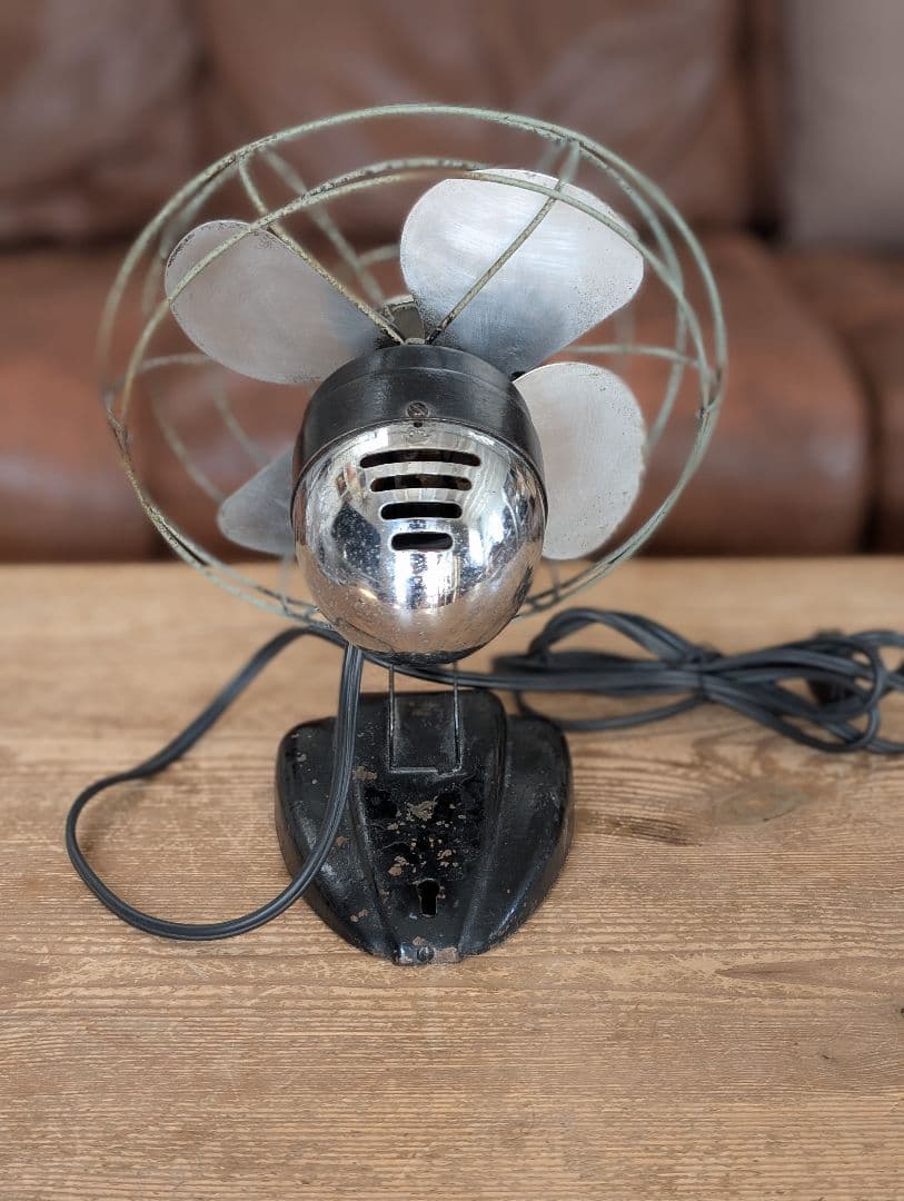 ヴィンテージ 卓上扇風機 4枚羽根 - メルカリ