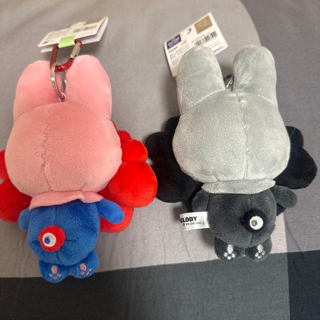 ミャクミャク サンリオ なりきりぬいぐるみ カラビナ ブラック