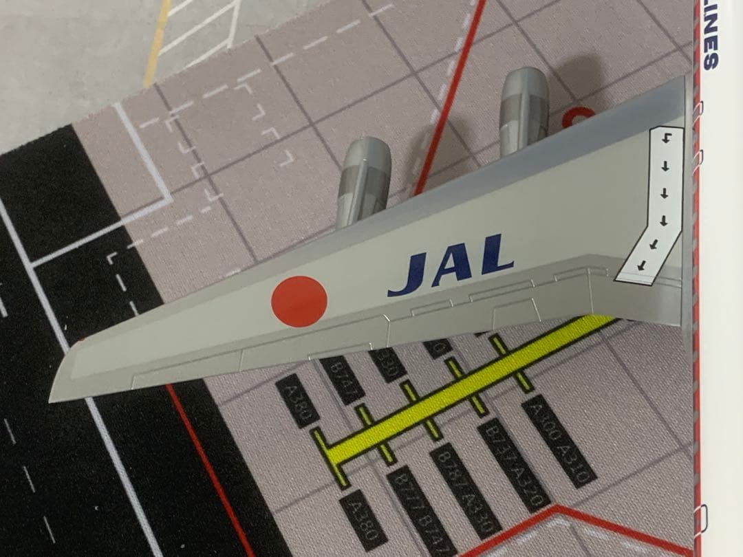 jalux公式モデル1／200日航DC8－61プラスティック樹脂製