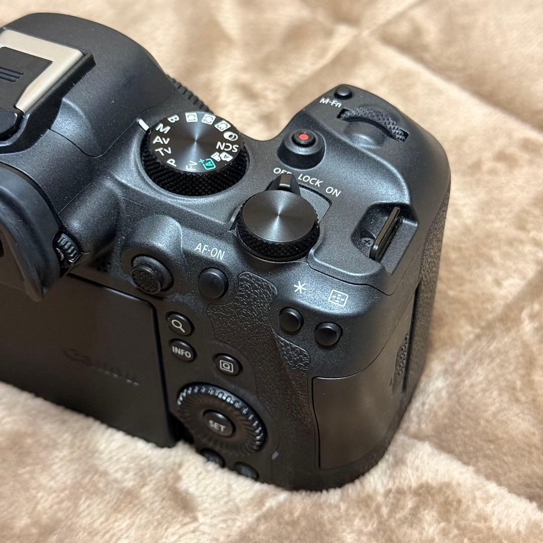 Canon EOS R6 Mark Ⅱ 純正予備バッテリーセット - メルカリ