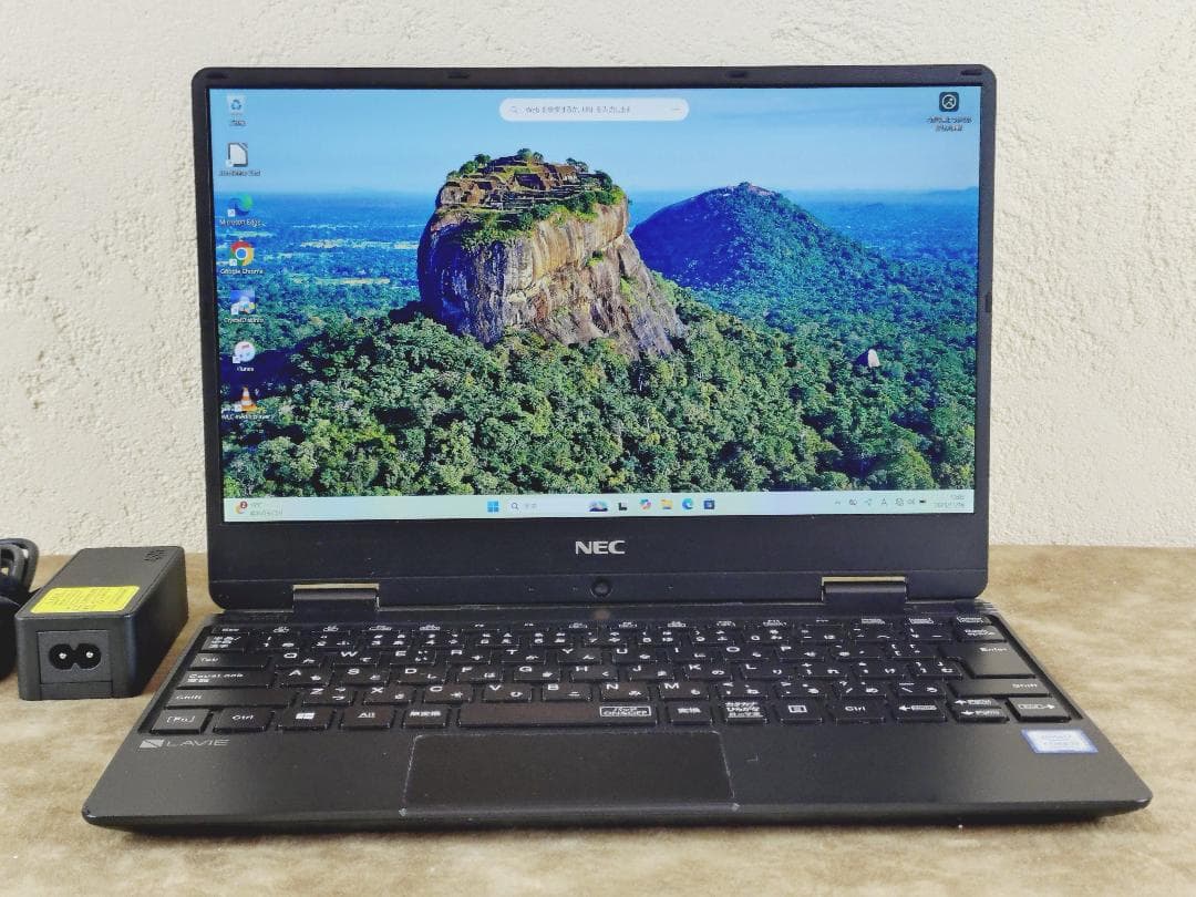 NECモバイルノート LAVIE 13.3インチ Core i5 NEC エヌイーシー モバイルノート LAVIE SOL PC-S1355JAP [13.3型 /i5