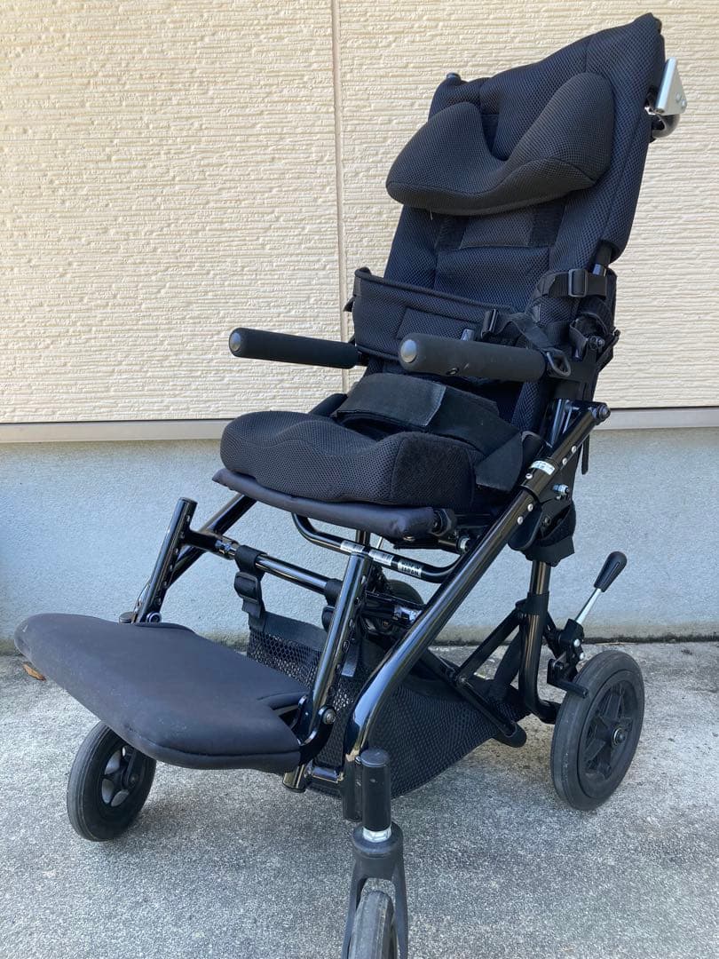 子ども用車椅子 バギー スキップR - メルカリ
