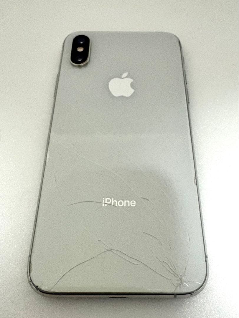 iPhone Xs ジャンク扱い SIMフリー 初期化済み｜