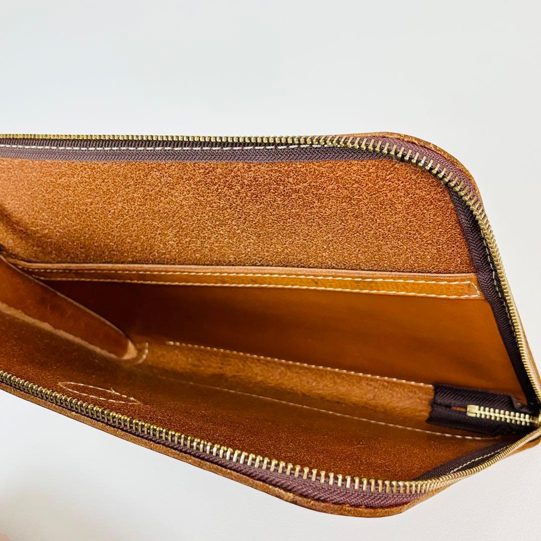 1280【希少】HERZ ヘルツ 本革 レザー クラッチバッグ PCケース A4