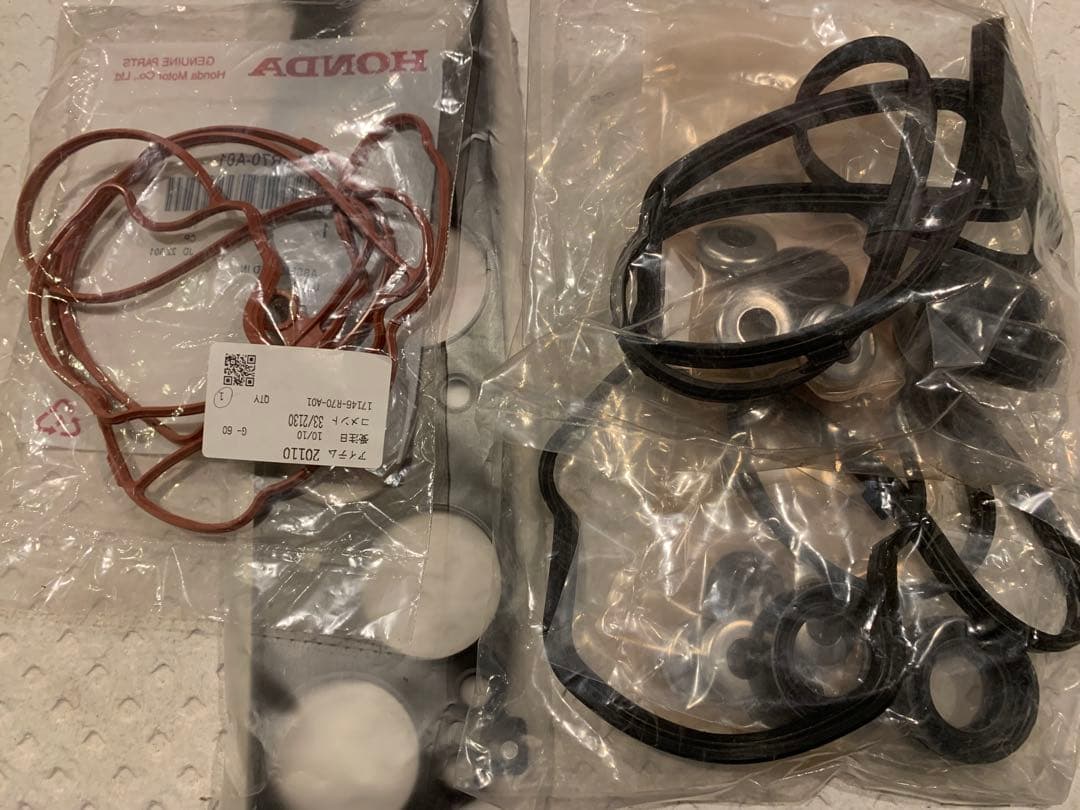 米国ホンダ オデッセイ RL5 バルブカバー、インマニガスケットセット