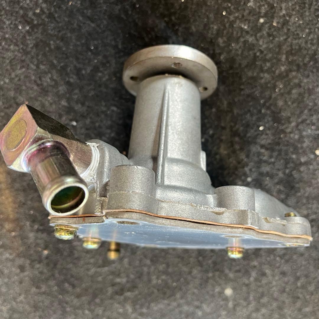 黒*ン様 未使用 ダイハツ ZMエンジン用ウォーターポンプ ハイゼットS38