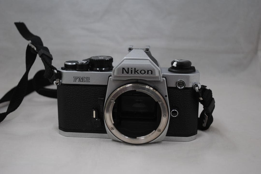 [1850]Nikon FM2　フィルムカメラ　一眼レフ　ボディ　ジャンク Nikon (ニコン) FM2 ブラック フィルムカメラ 一眼レフ – にっしん