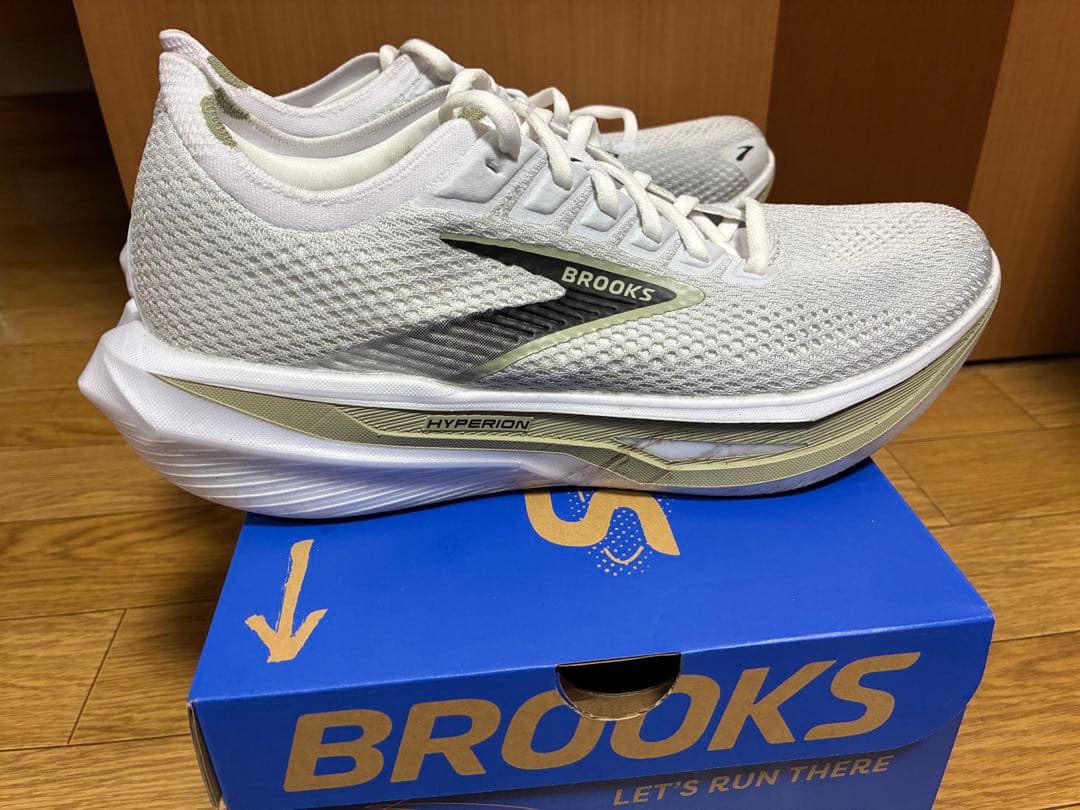 BROOKS HYPERION 3 ブルックス ハイペリオン3 25.5cm