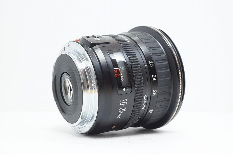 広角ズーム Canon EF 20-35mm F3.5-4.5 USM