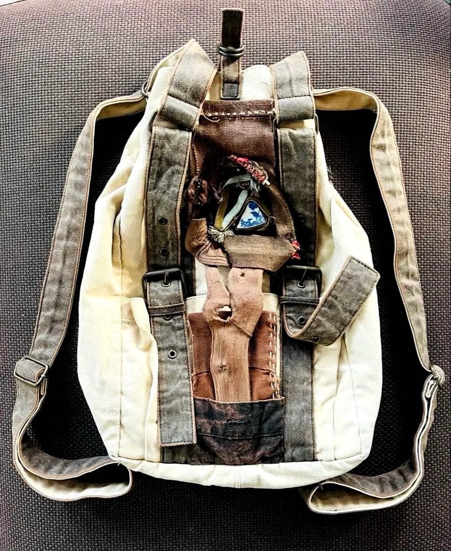 ◆柿渋と山葡萄の装飾 帆布リュック USED ベージュ×ブラウン◆ さるぼぼリュック 帆布 ブラウン×ベージュ×柿渋 | 河本商店 京都