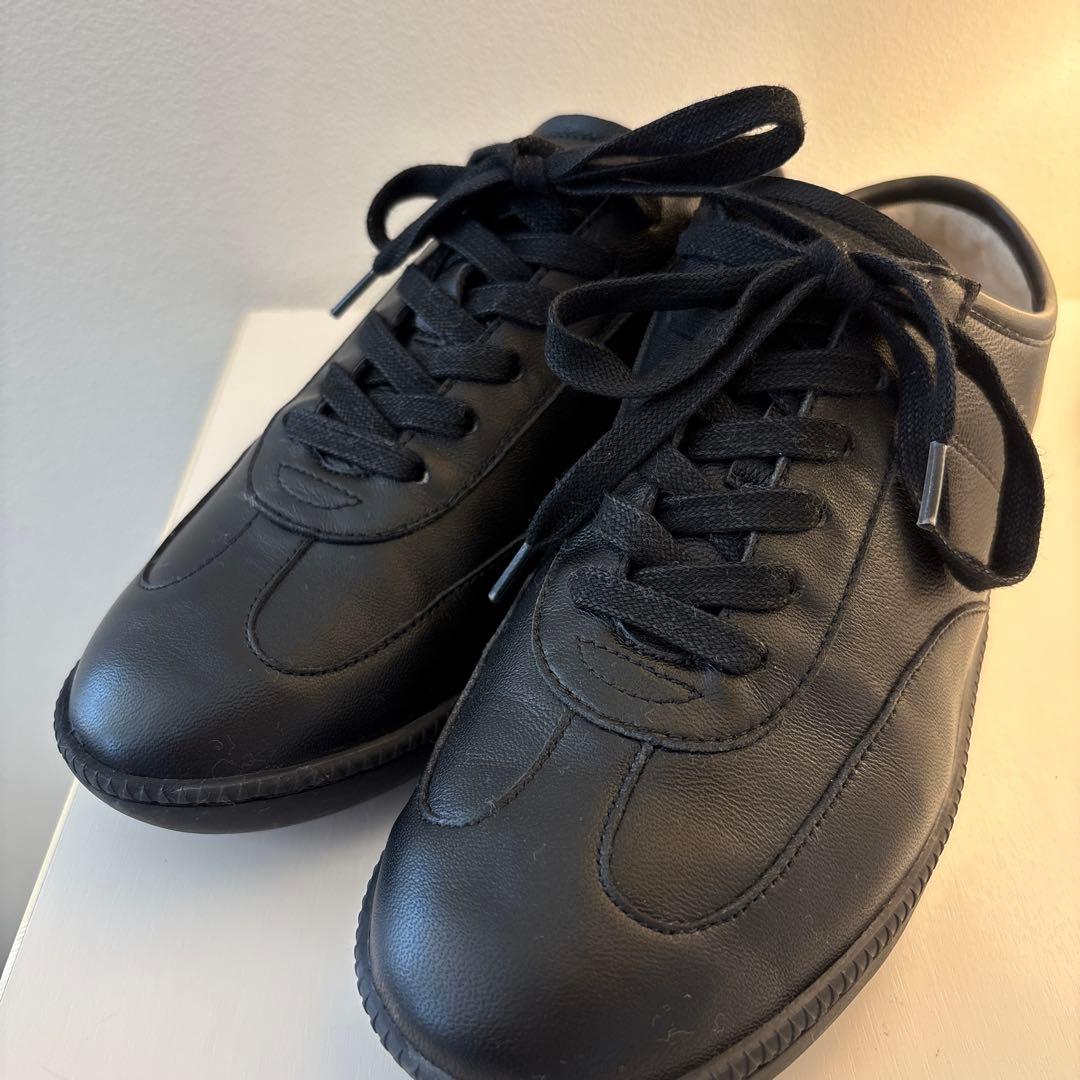 MARGARET HOWELL idea ブラック レザースニーカー - メルカリ