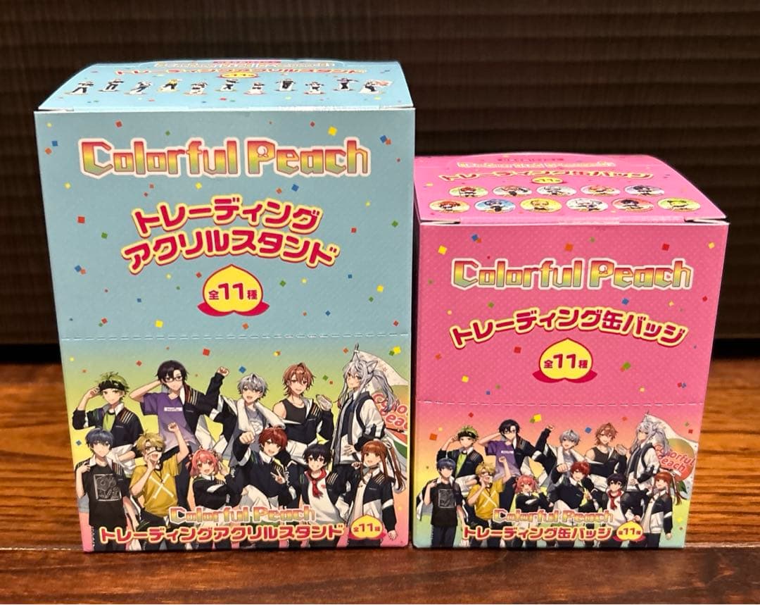 カラフルピーチ からぴち セブンイレブン アクリルスタンド 缶バッジ