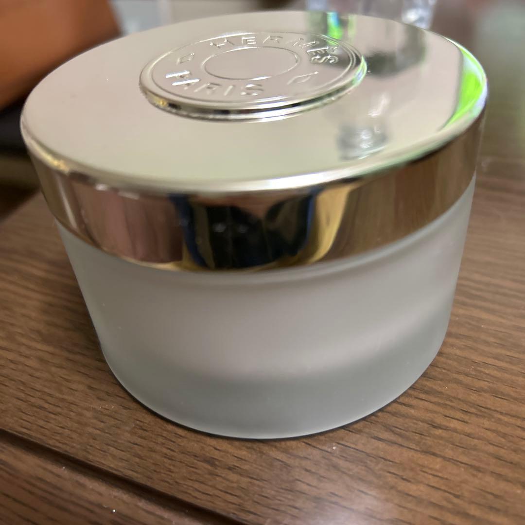 エルメス 《ウード・アルザン》クレーム ドゥ パルファム - メルカリ