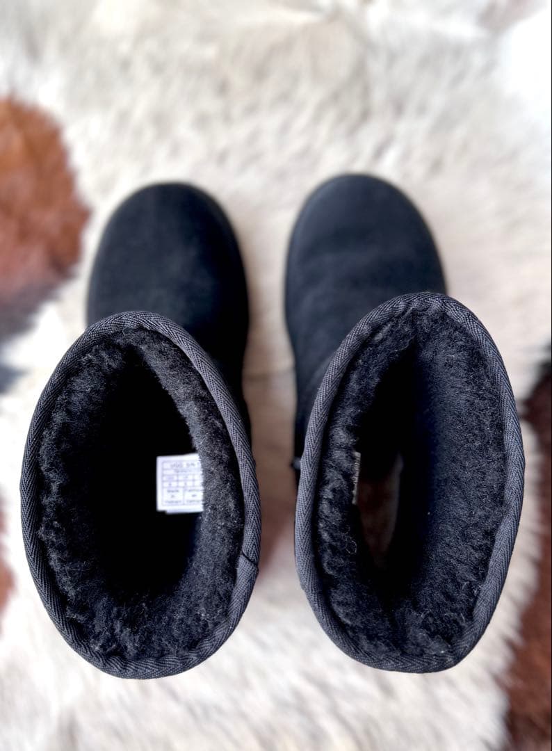 専用 美品 UGG クラシックミニ ラバーロゴ 25 アグ ブーツ ブラック 黒