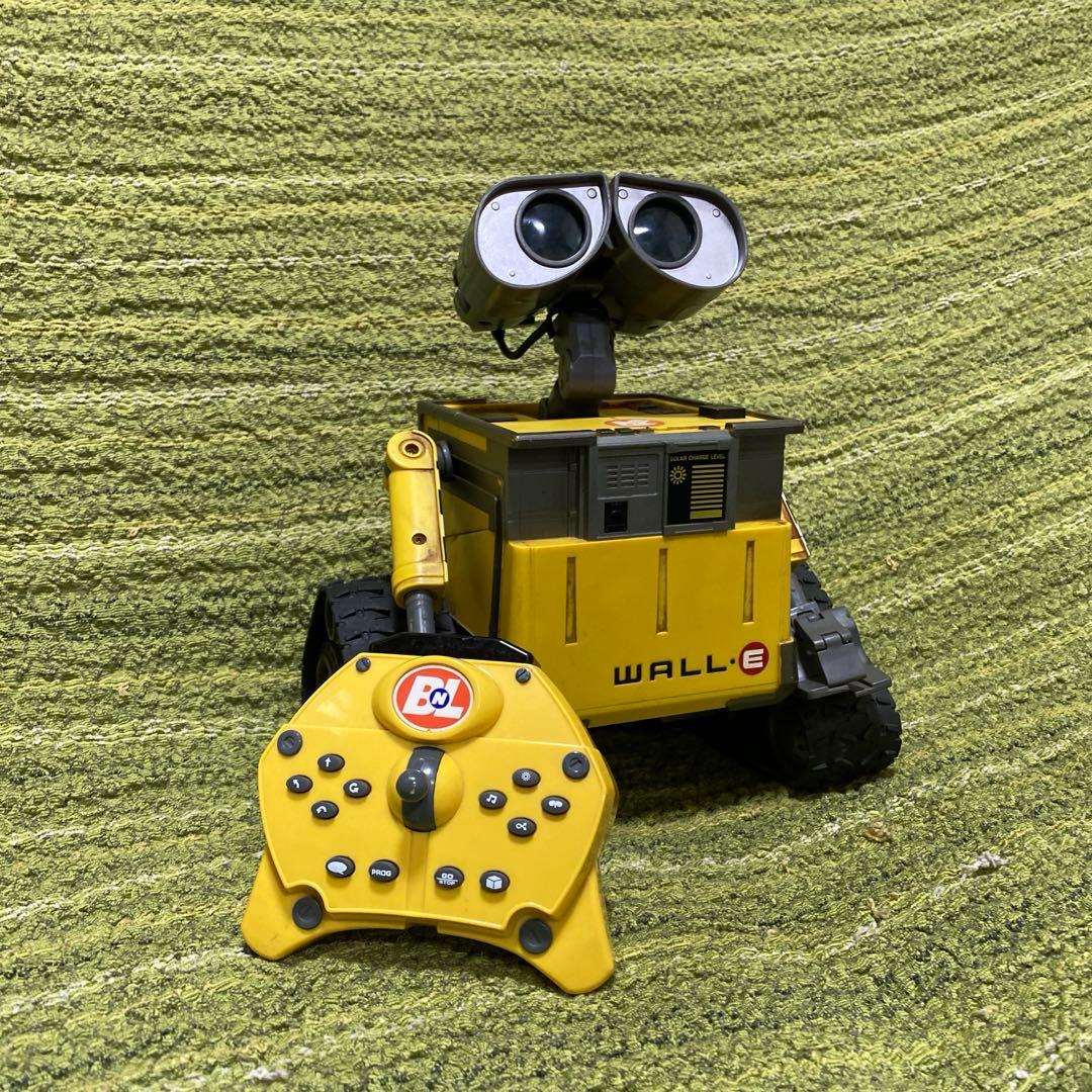WALL・E(ウォーリー) ラジコンフィギュア thinkway toys - メルカリ