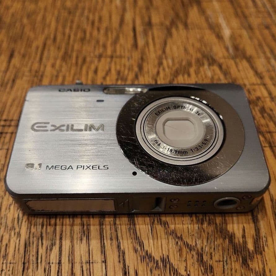 CASIO EXILIM EX-Z80 カシオ エクシリム シルバー デジカメAmazon