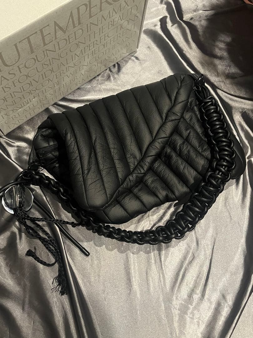 ファー ショルダー バック 黒 ブラック y2k 深水光太 nutemperor