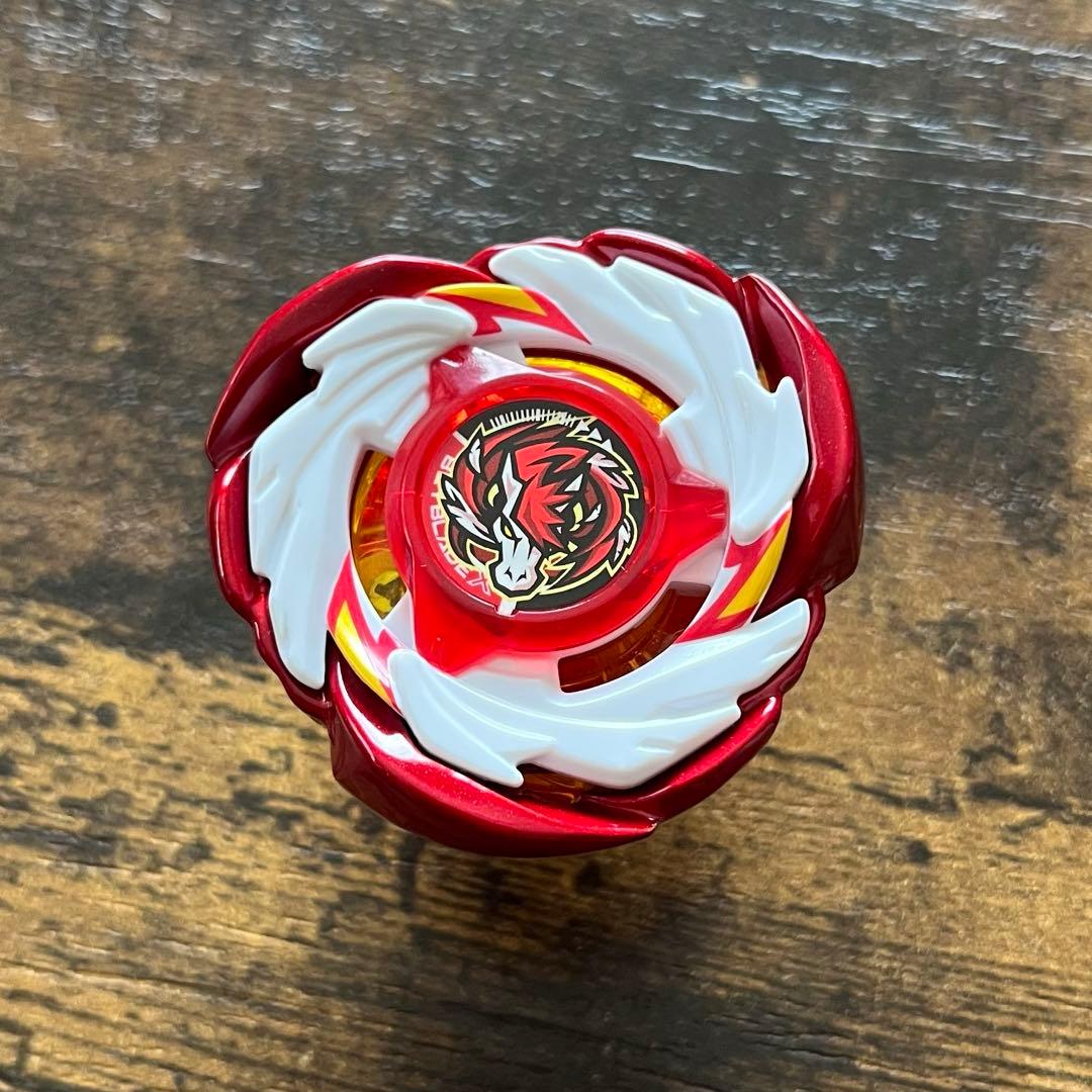 新品限定レア】ペガサスブラストATrメタルコート:レッド ベイブレード