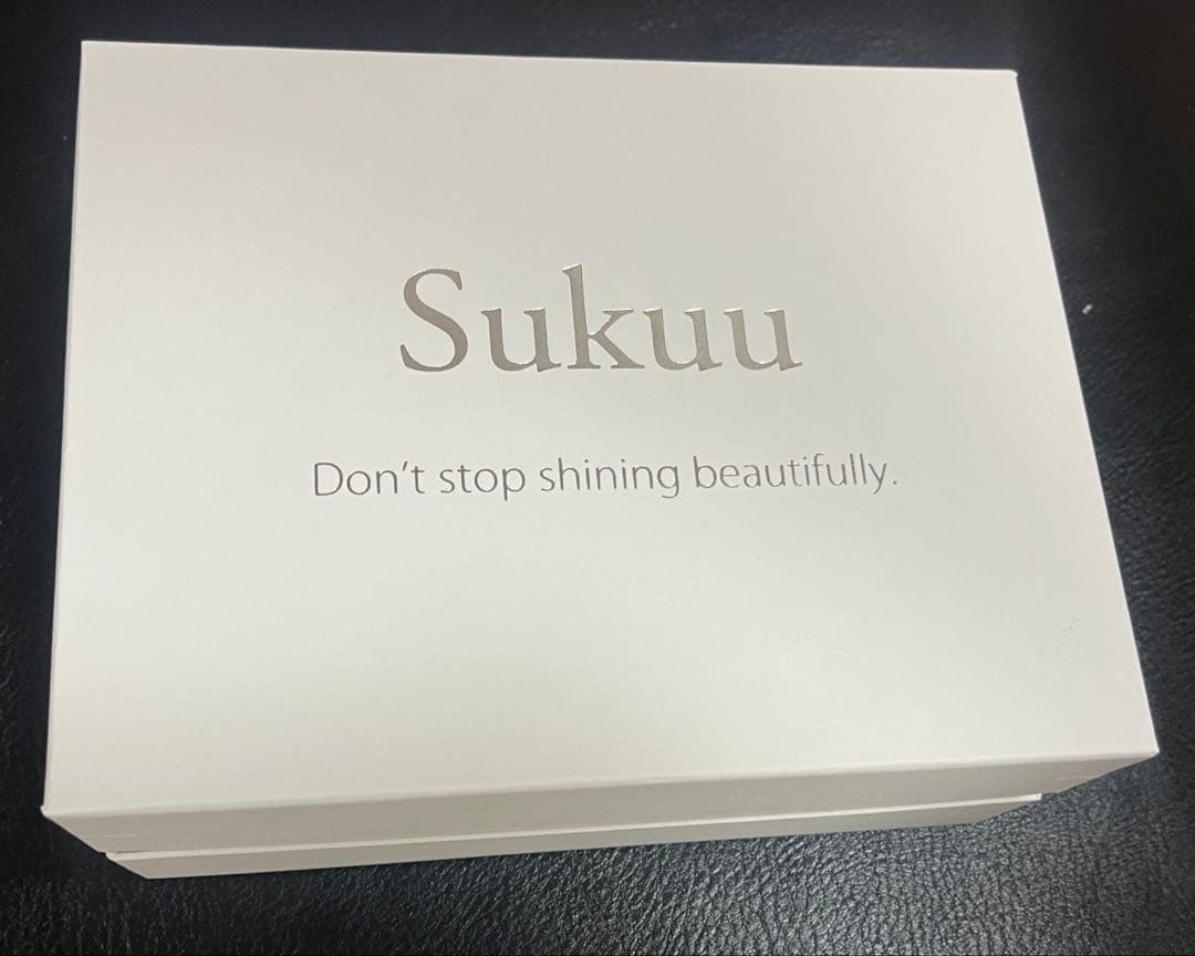 Sukuu 美顔器 ホワイト - メルカリ