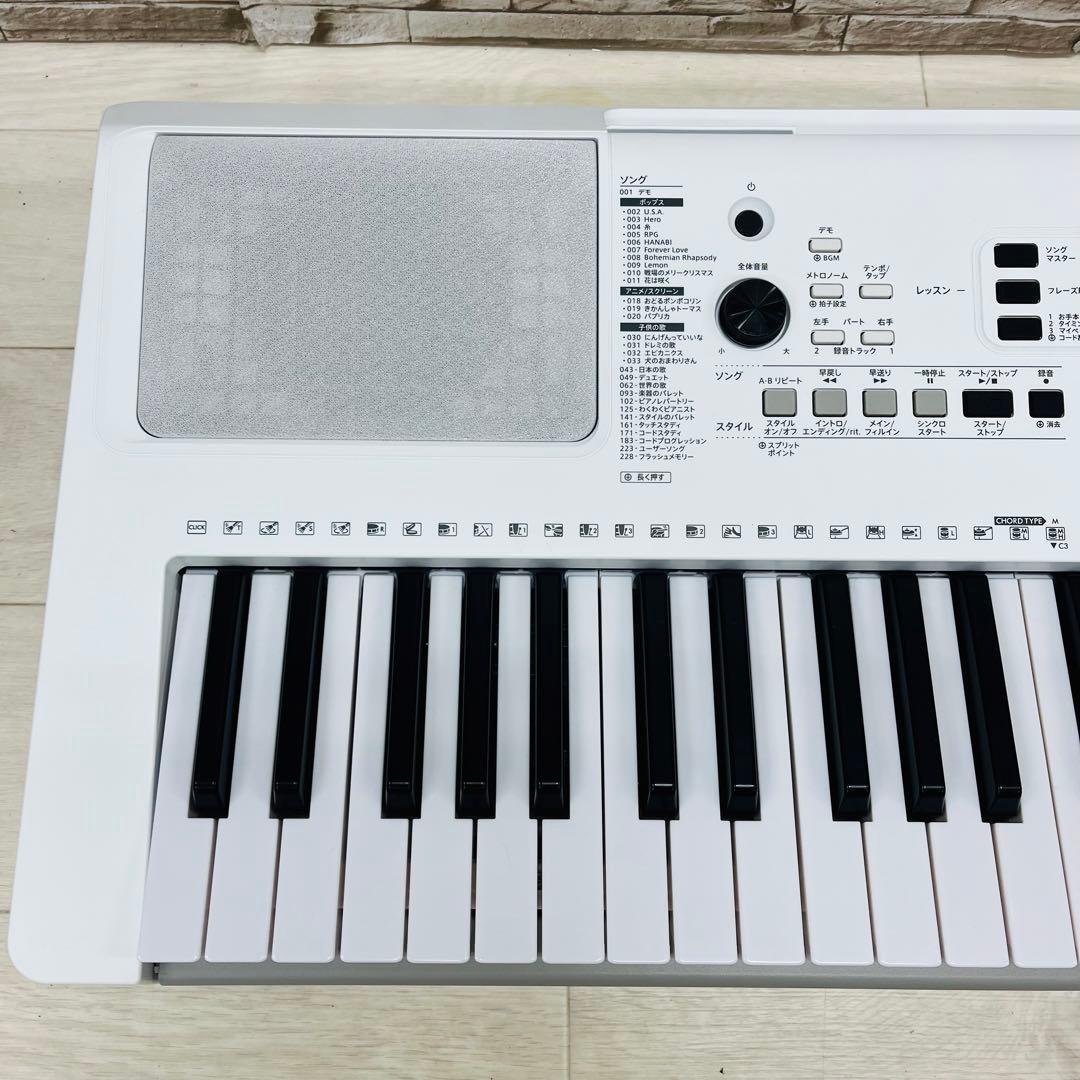 美品 YAMAHA ヤマハ 電子キーボード ポータブル光る鍵盤 EZ-300 - メルカリ