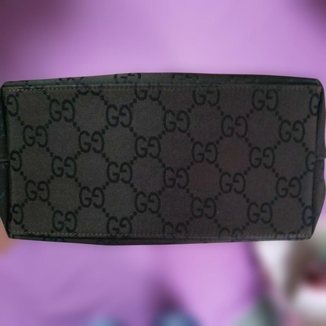 GUCCI ブラック GGパターン ハンドバッグ - メルカリ