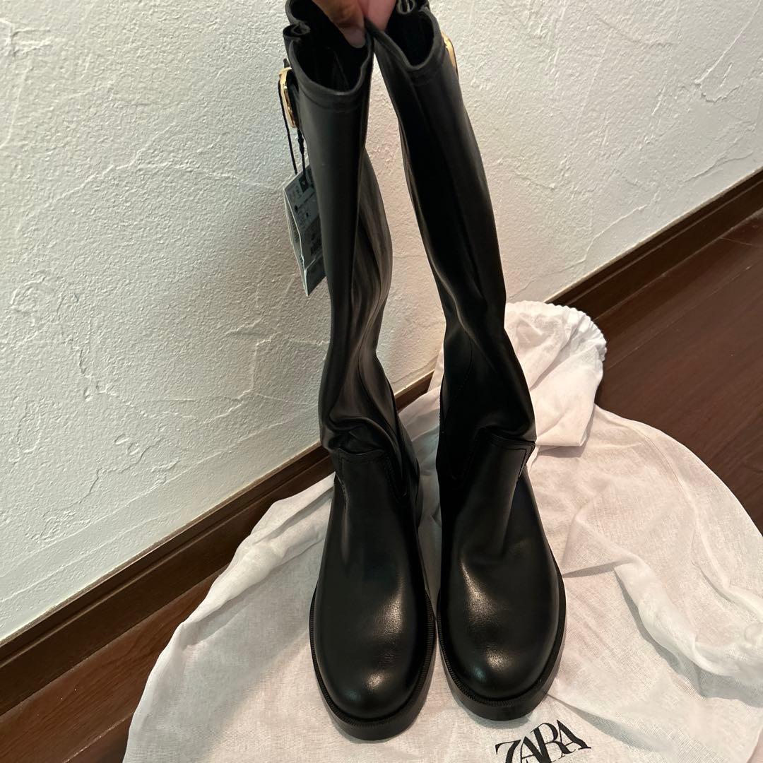 ZARA バックル付きニーハイブーツ - メルカリ