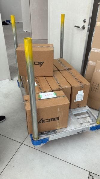 ACME STAGE PAR 100 COLOUR IP LED DMX - メルカリ