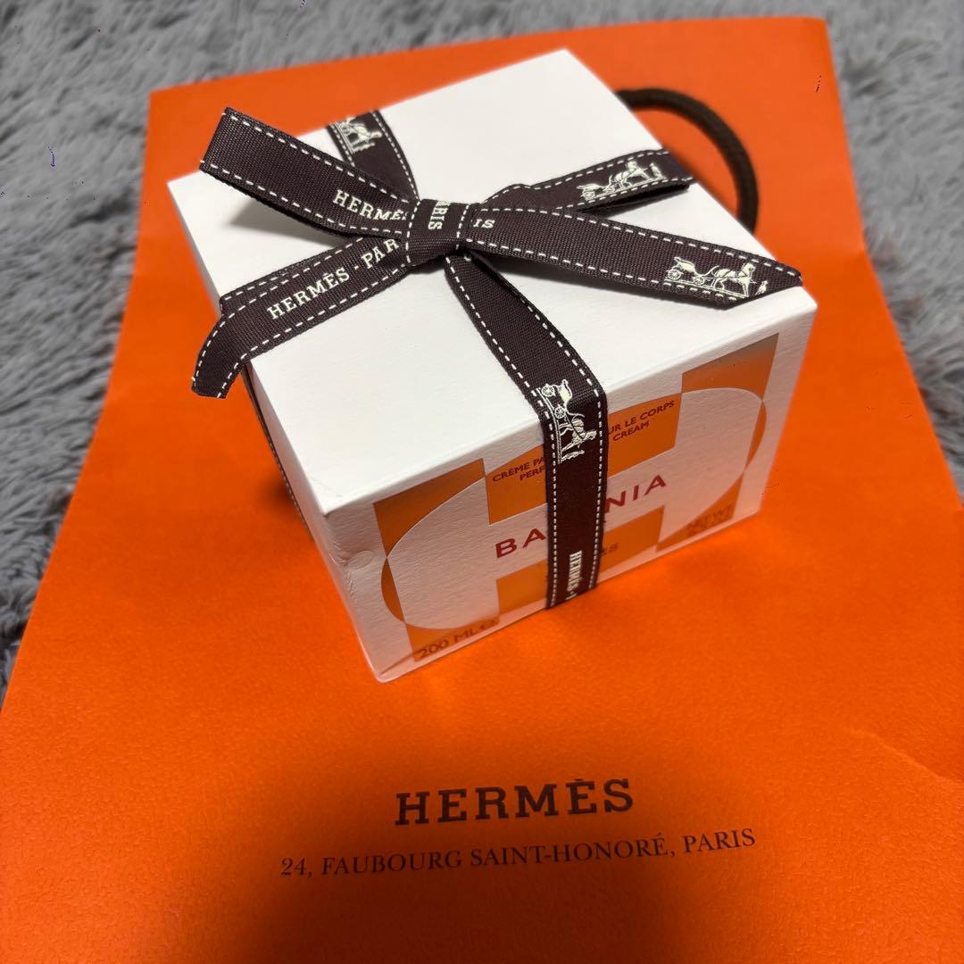 エルメス　パフュームド ボディクリーム 《バレニア》