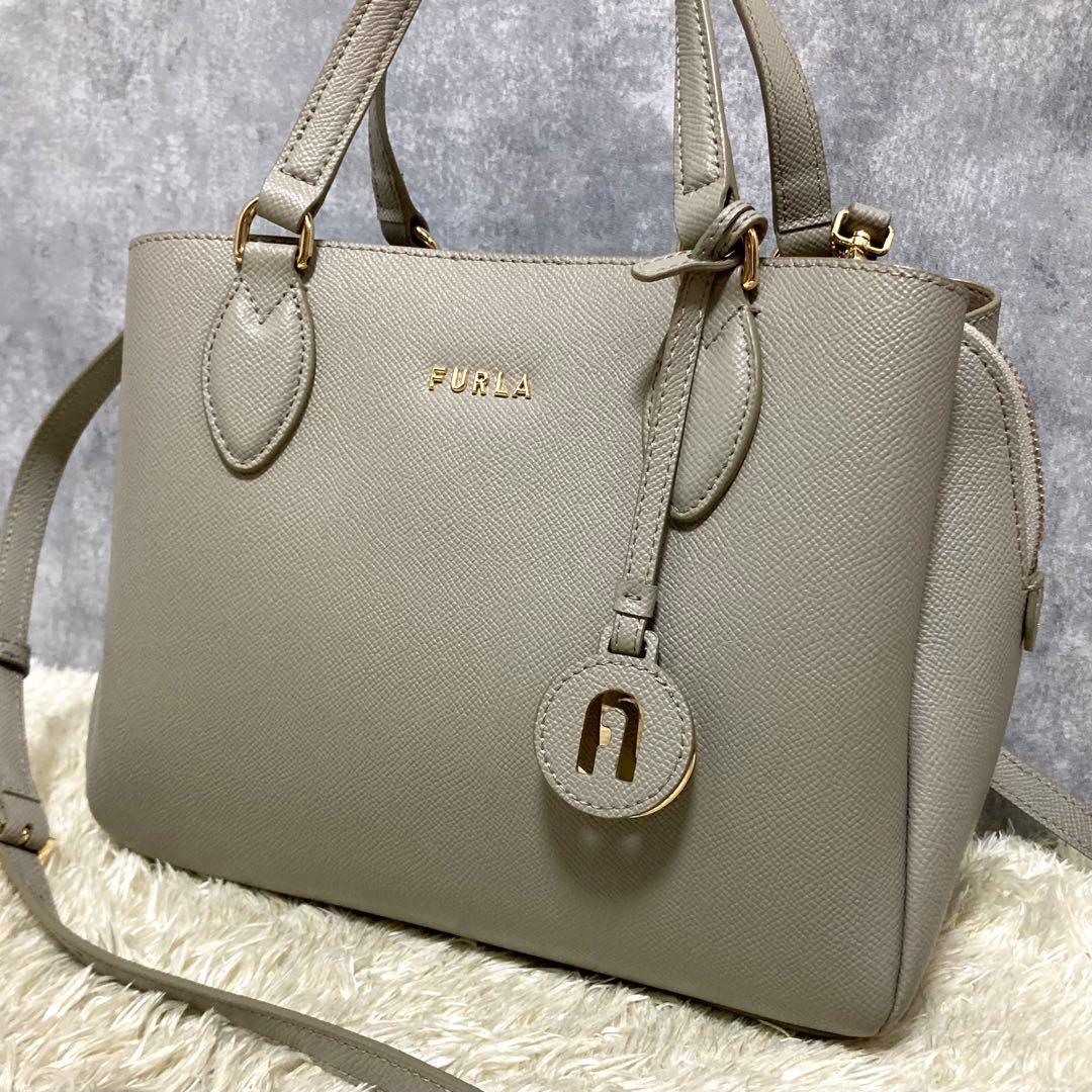 極美品】FURLA フルラ ミネルヴァ ショルダーバッグ レザー グレージュ