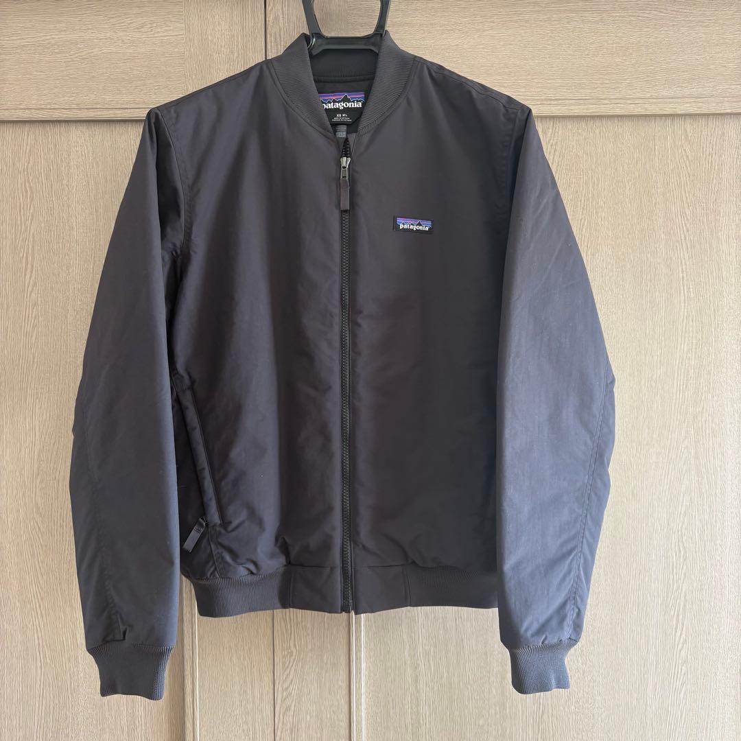 パタゴニア イスマス デック ジャケット(色:Ink Black、サイズ:XS