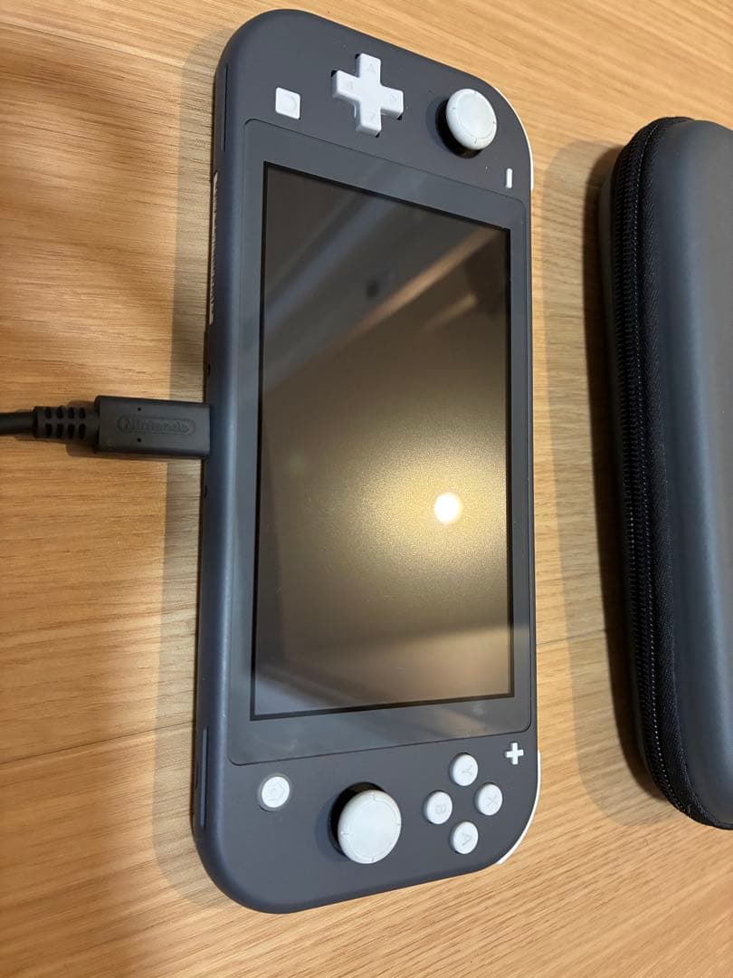 Nintendo Switch Lite グレー 本体とソフト付き Amazon.co.jp: 【整備済み品】 Nintendo Switch Lite 本体 グレー