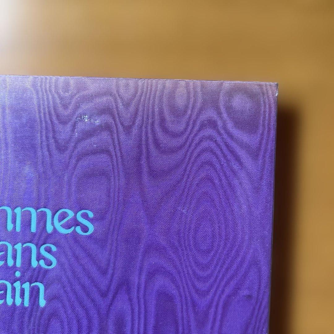 イリナ・イオネスコ サイン入り写真集 - メルカリ