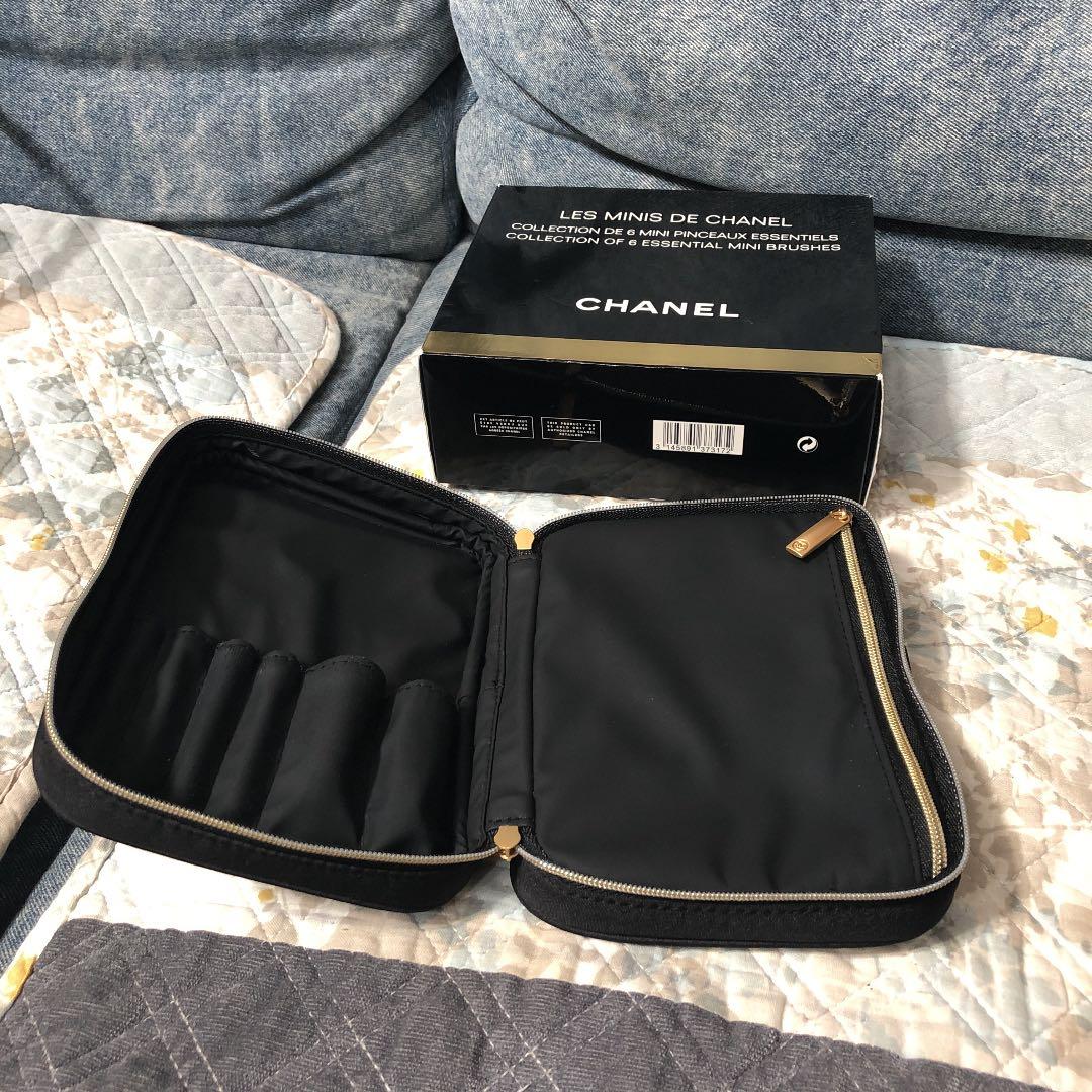 新品未使用ですが長期保存していた為ブラシに引っ付いた後があります。