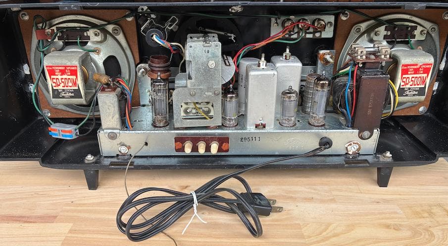 東芝 真空管ラジオ ウグイスDS6UE-414（整備品） - メルカリ