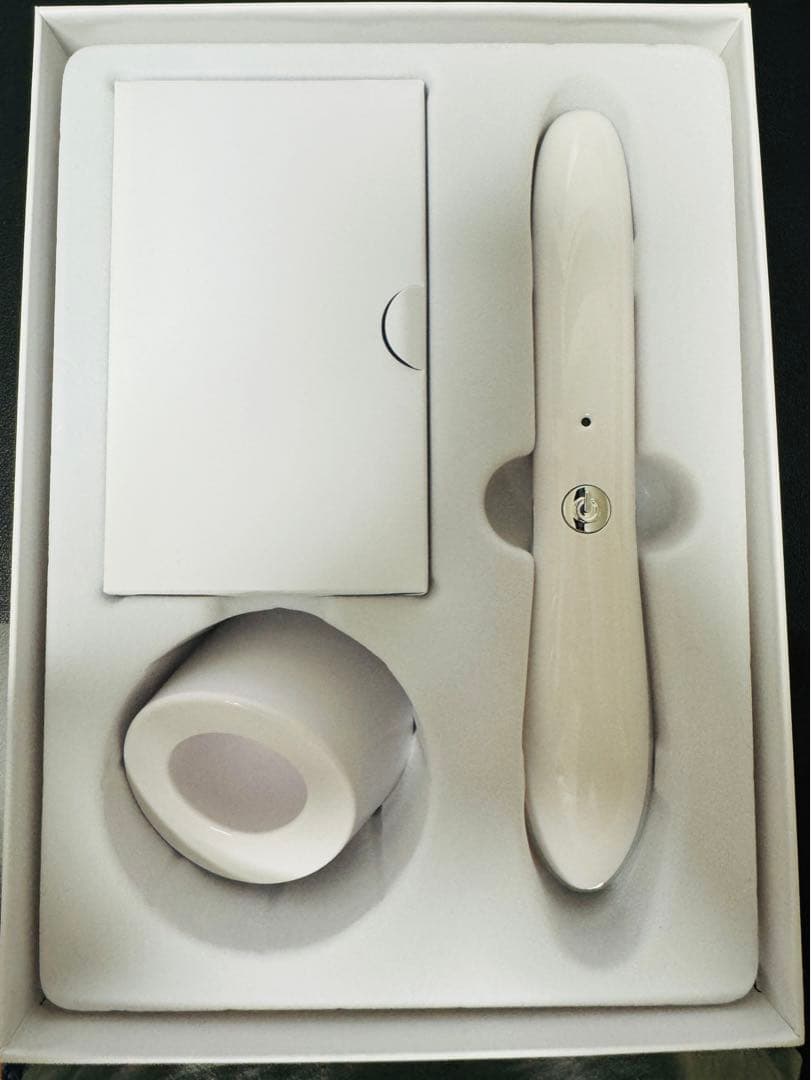 最終割引 アデランス VINA・BEAUTE（ヴィーナ・ボーテ）ホワイト 美顔