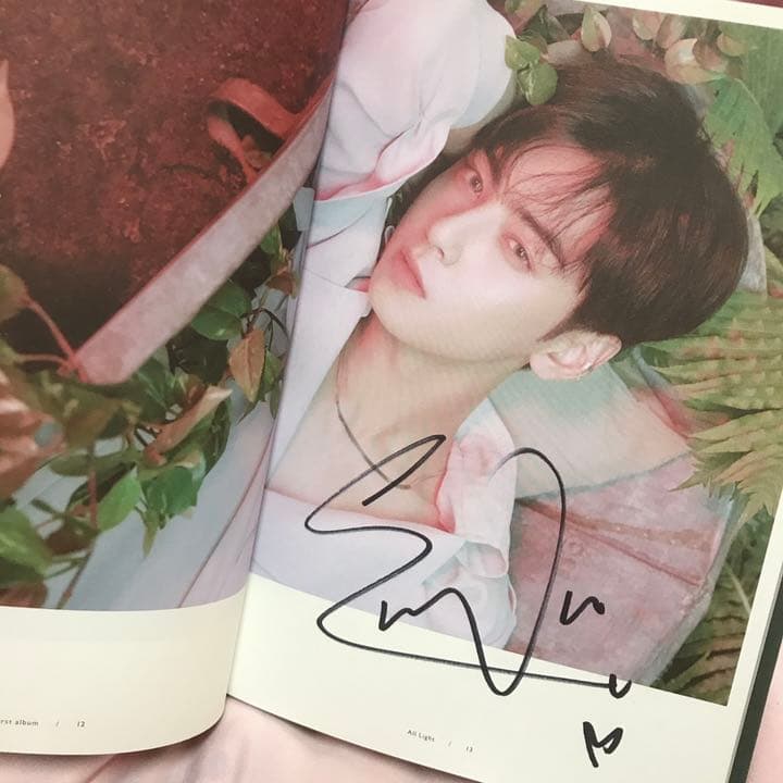 ウヌ・ムンビン 直筆サイン入り ASTRO AllLight アルバム