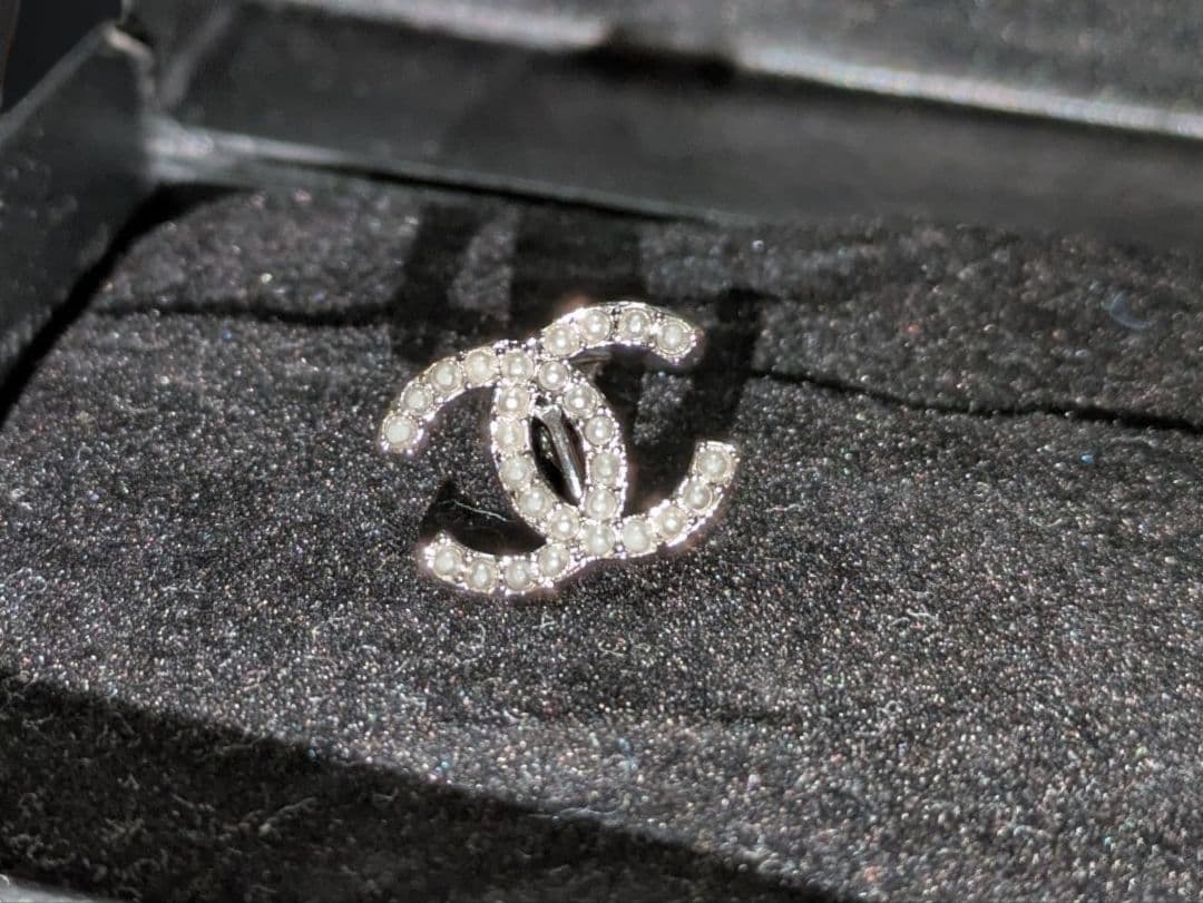 シャネル ココマークピアス 片方のみ - メルカリ