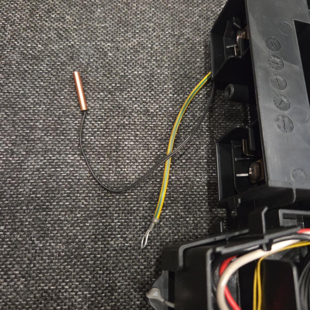 ダイキンルームエアコン室内機基板 F25YTES - メルカリ