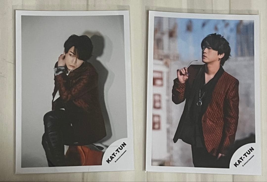 KAT-TUN 亀梨和也 公式写真 2枚セット - メルカリ