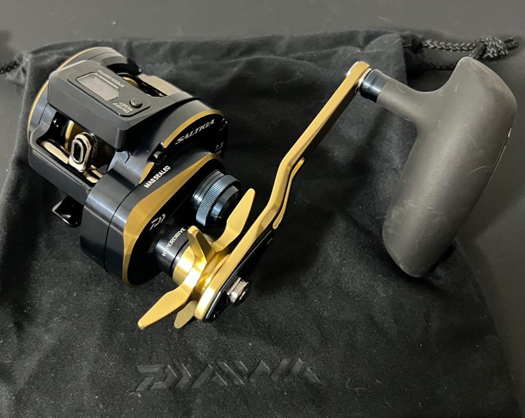 ダイワ ソルティガ IC300HL-SJ 7.3:1 左巻き　美品 楽天市場】ソルティガIC300H-SJ(右) ソルティガIC300HL-SJ(左) ダイワ
