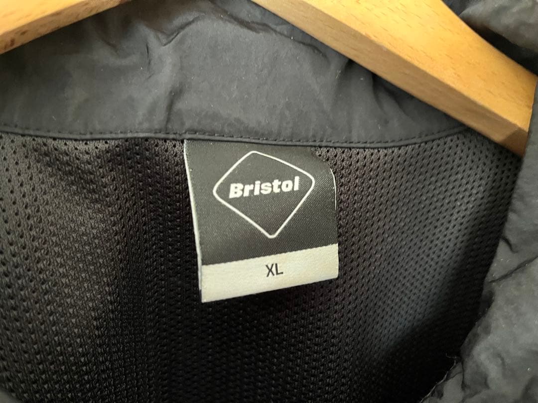 F.C.Real Bristol ナイロンジャケット　ブリストル