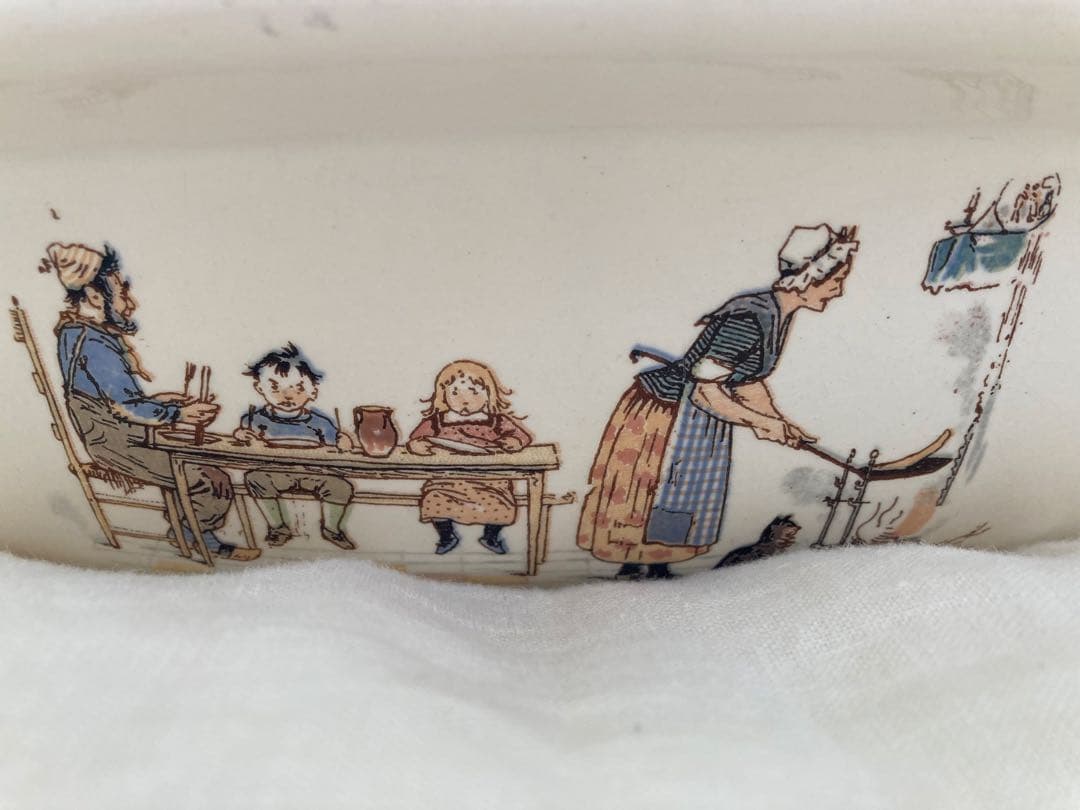 サルグミンヌ アンファンリシャール アンティーク 洗面器 - メルカリ