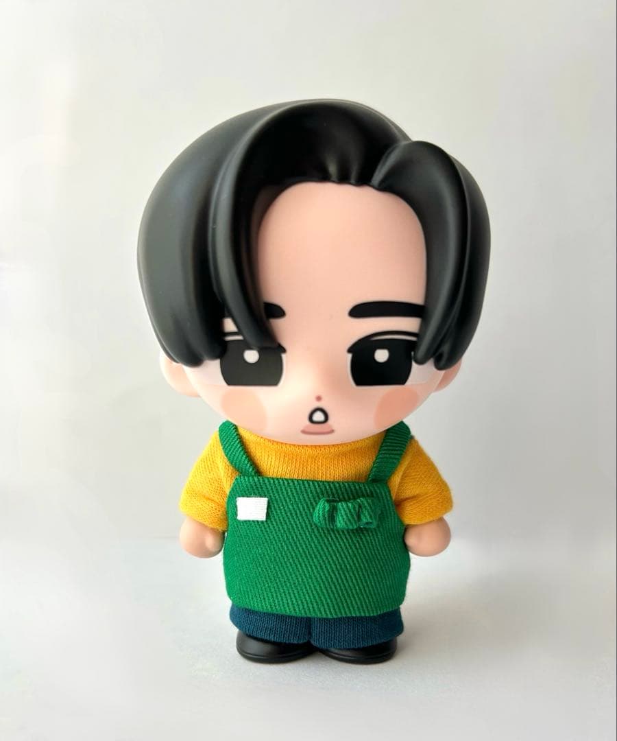 すのチル ソフビ 衣装 サカモトデイズ 目黒蓮 - メルカリ