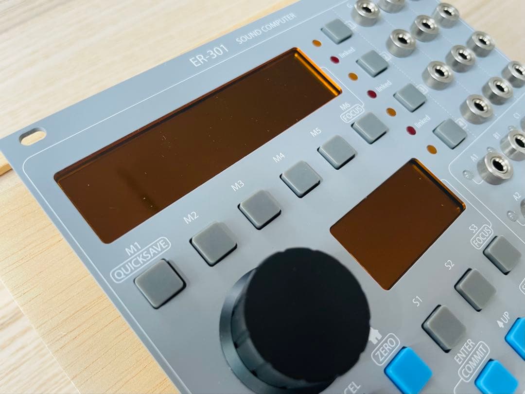 Orthogonal Devices ER-301 rev.10モジュラーシンセ