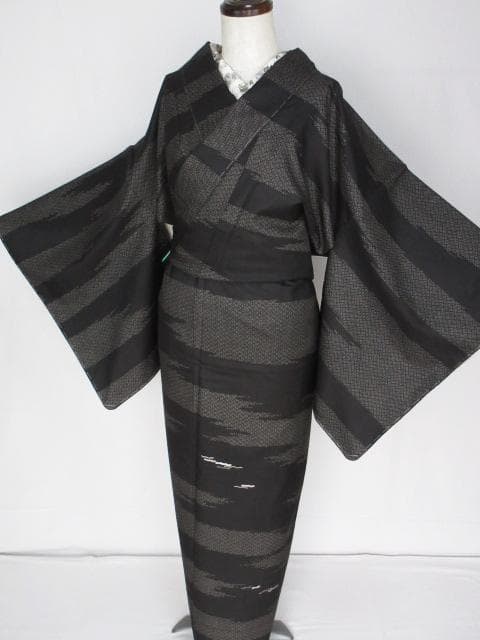 新古品！純泥染＊7マルキ＊本場大島紬＊伝統工芸品福原特製＊着物