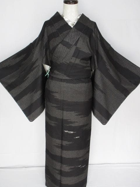 新古品！純泥染＊7マルキ＊本場大島紬＊伝統工芸品福原特製＊着物