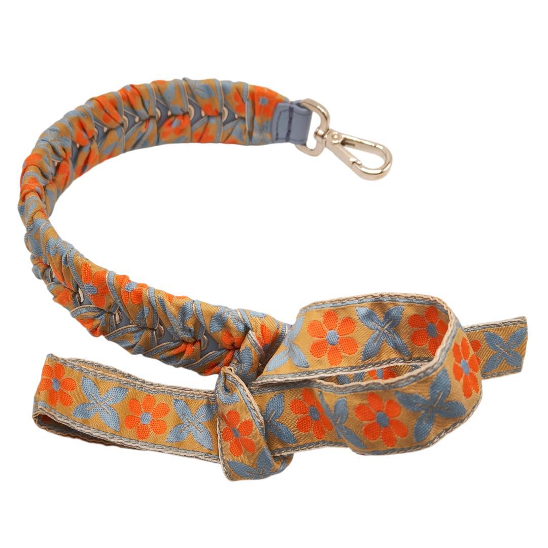 極美品 FENDI フェンディ ストラップ フラワーモチーフ ストラップユー